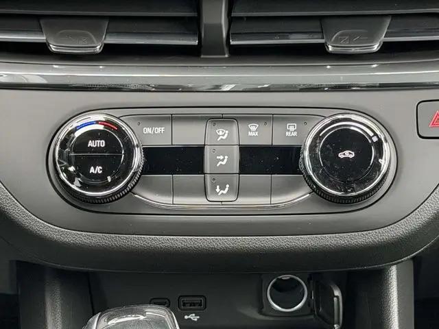 2026 Buick NV Preferred FWD