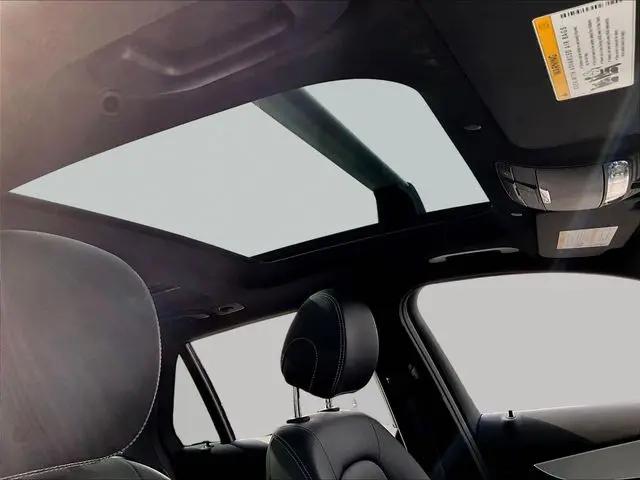 2022 Mercedes-Benz GLC 4MATIC SUV