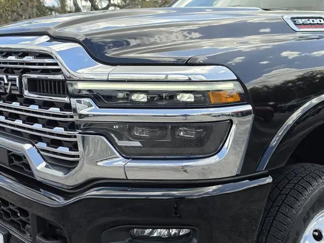 2025 Ram 3500 Limited Longhorn Crew Cab 4x4 8' Box
