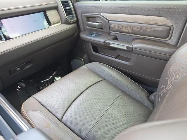 2025 Ram 3500 Limited Longhorn Crew Cab 4x4 8' Box