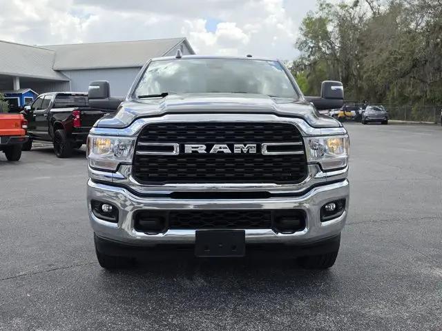 2024 Ram 3500 Big Horn Crew Cab 4x4 8' Box