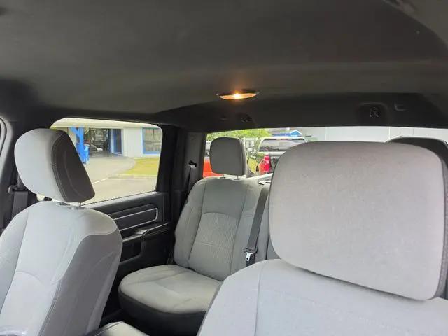2024 Ram 3500 Big Horn Crew Cab 4x4 8' Box