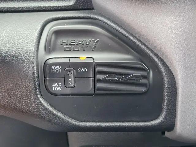 2024 Ram 3500 Big Horn Crew Cab 4x4 8' Box
