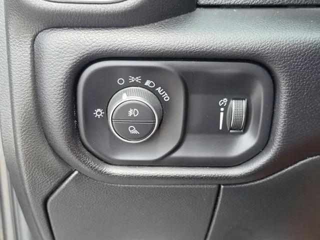 2024 Ram 3500 Big Horn Crew Cab 4x4 8' Box