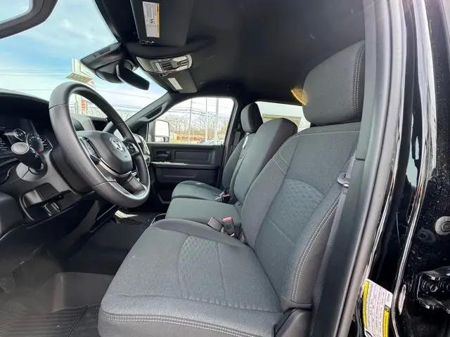 2026 Ram 2500 Black Express Crew Cab 4x4 8" Box