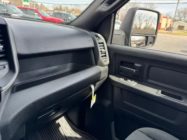 2026 Ram 2500 Black Express Crew Cab 4x4 8" Box