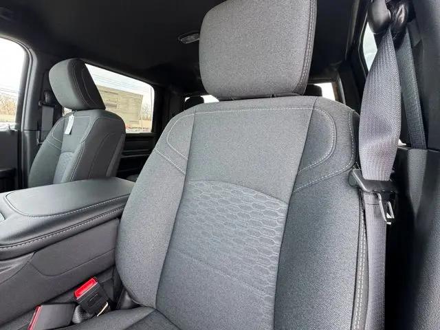 2026 Ram 2500 Black Express Crew Cab 4x4 8" Box
