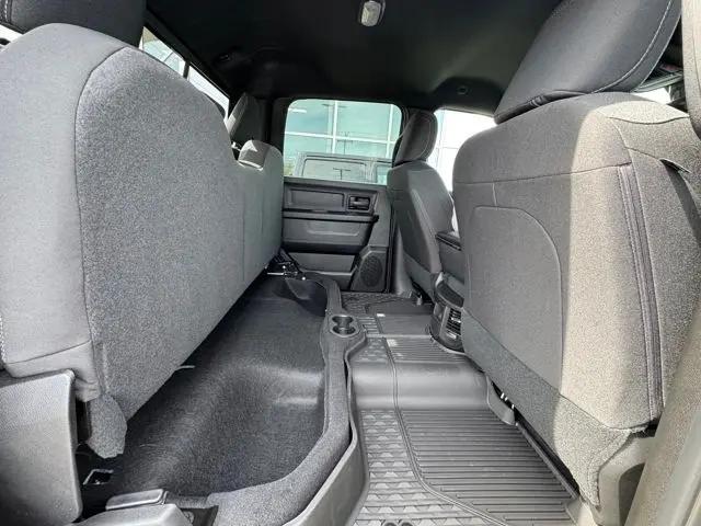 2026 Ram 2500 Black Express Crew Cab 4x4 8" Box