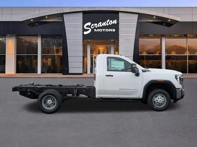 2026 GMC Sierra 3500HD Pro