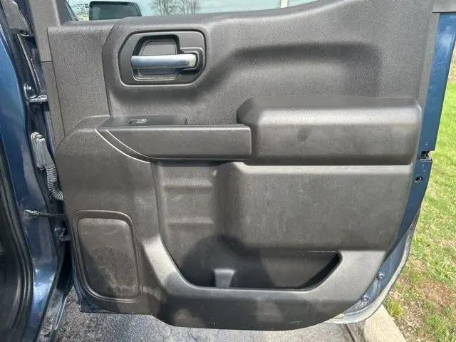 2022 Chevrolet Silverado 1500 4WD Crew Cab Short Bed LT with 2FL