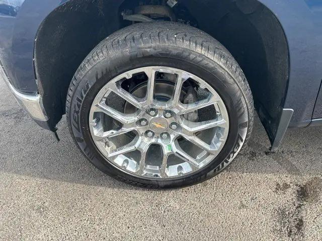 2022 Chevrolet Silverado 1500 4WD Crew Cab Short Bed LT with 2FL