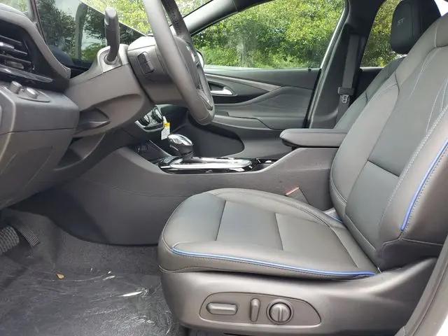 2026 Buick NV Sport Touring FWD