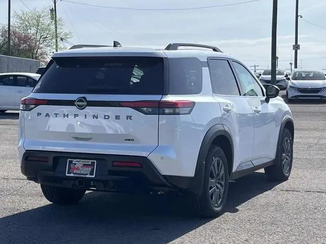 2026 Nissan Pathfinder SV