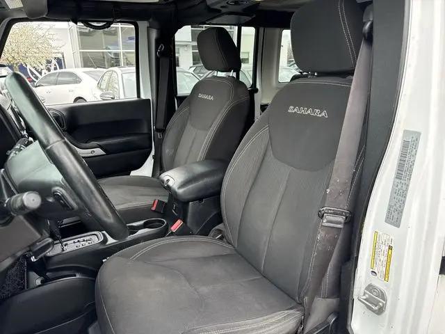 2016 Jeep Wrangler Unlimited Sahara