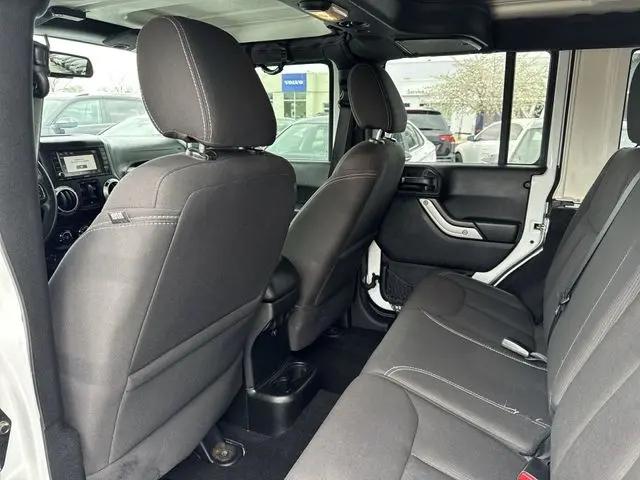 2016 Jeep Wrangler Unlimited Sahara