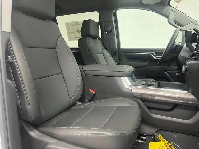 2026 Chevrolet Silverado 2500HD Crew Cab, Standard Bed, LTZ, 4WD