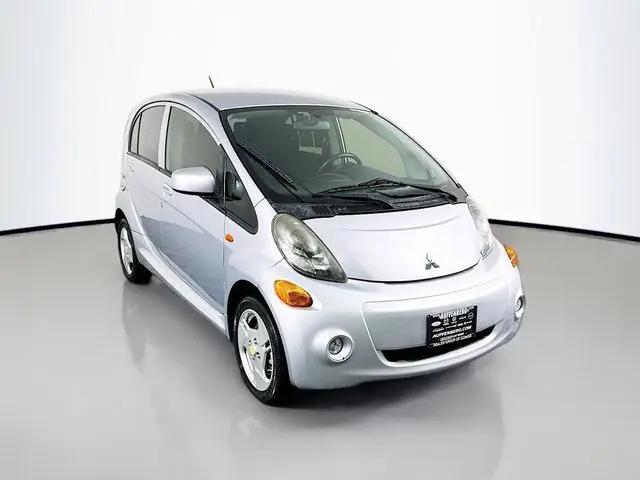 2012 Mitsubishi i-MiEV SE for sale in Belleville, IL
