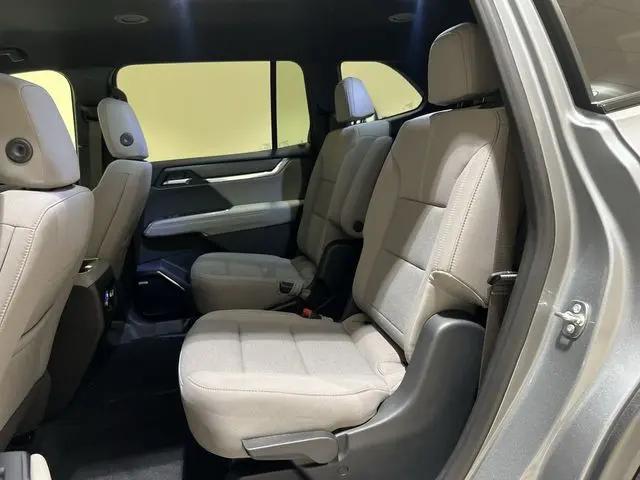 2026 GMC Acadia Elevation FWD