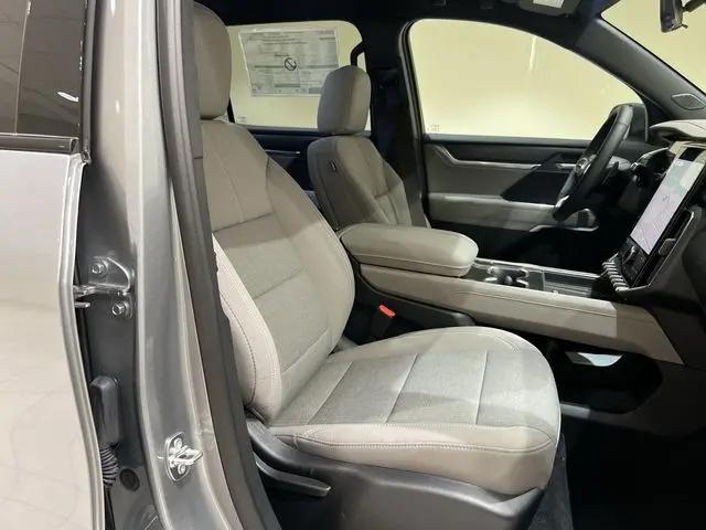 2026 GMC Acadia Elevation FWD