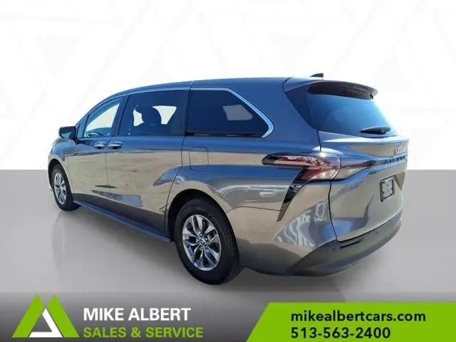 2023 Toyota Sienna XLE