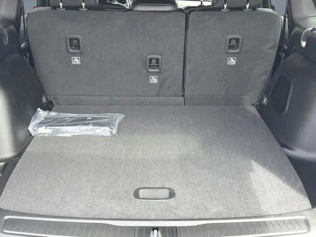 2026 Jeep Grand Cherokee Limited 4x2