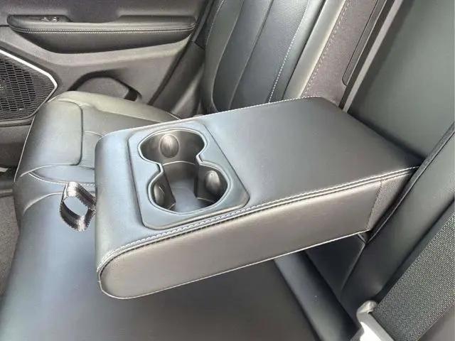 2026 Jeep Grand Cherokee Limited 4x2