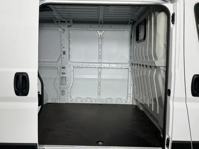 2026 Ram ProMaster Cargo Van Tradesman Low Roof 136" WB w/Pass Seat