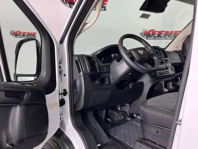 2026 Ram ProMaster Cargo Van Tradesman Low Roof 136" WB w/Pass Seat