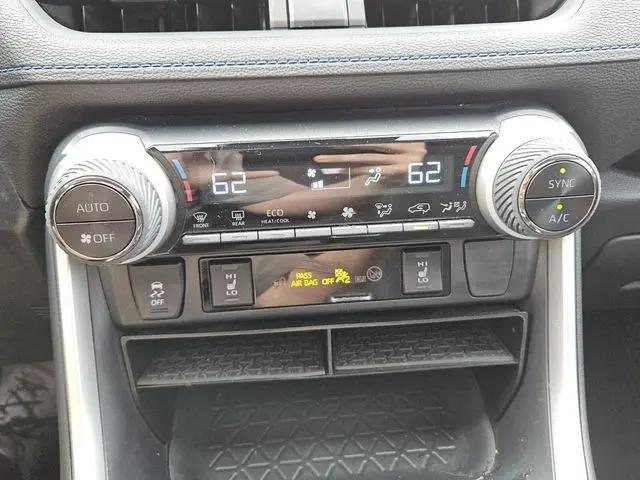 2023 Toyota RAV4 Hybrid SE