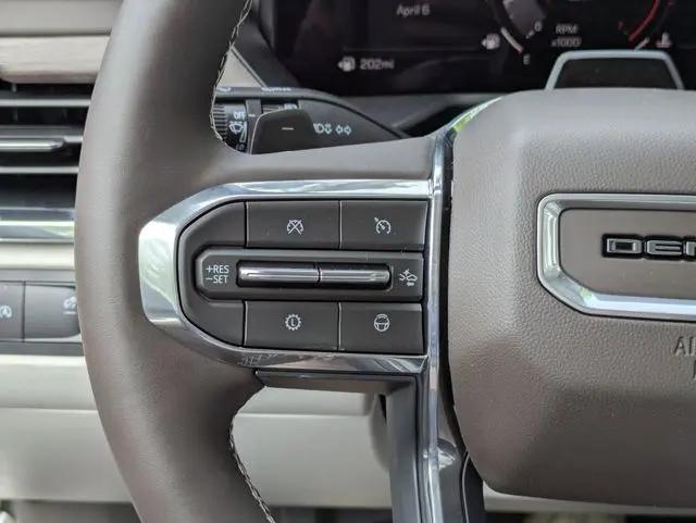2026 GMC Acadia Denali FWD