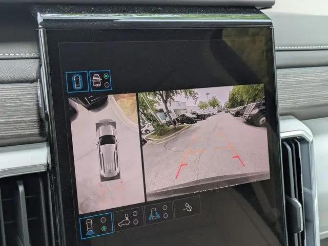 2026 GMC Acadia Denali FWD