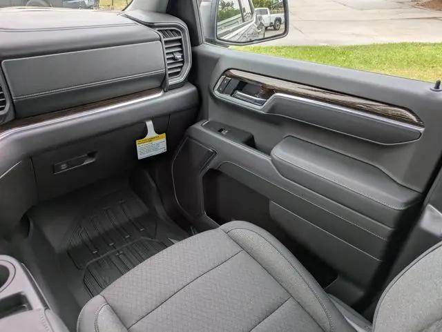 2026 GMC Sierra 1500 Double Cab, Standard Bed, Elevation, 4WD