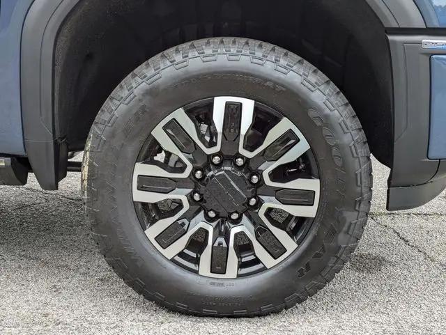 2026 GMC Sierra 2500HD Crew Cab, Standard Bed, Denali Ultimate, 4WD