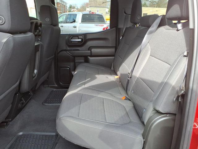 2022 Chevrolet Silverado 1500 4WD Crew Cab Standard Bed Custom