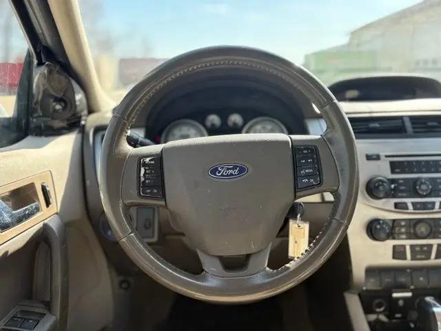 2010 Ford Focus SES