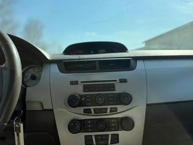 2010 Ford Focus SES