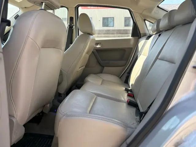 2010 Ford Focus SES