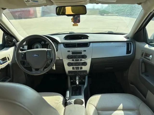 2010 Ford Focus SES