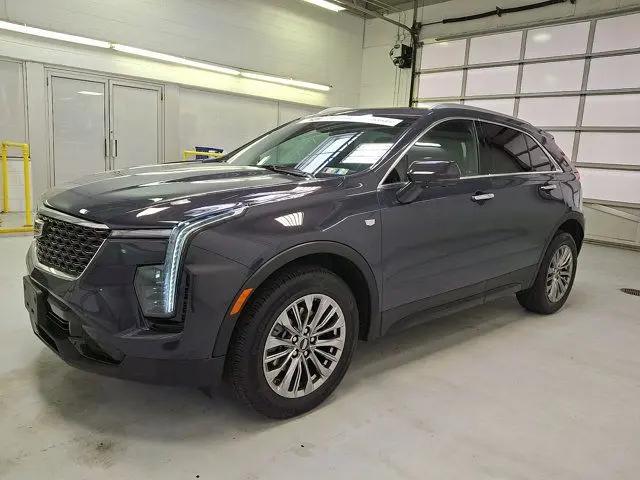 2025 Cadillac XT4 AWD Premium Luxury
