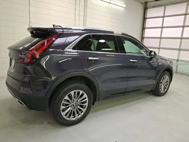 2025 Cadillac XT4 AWD Premium Luxury