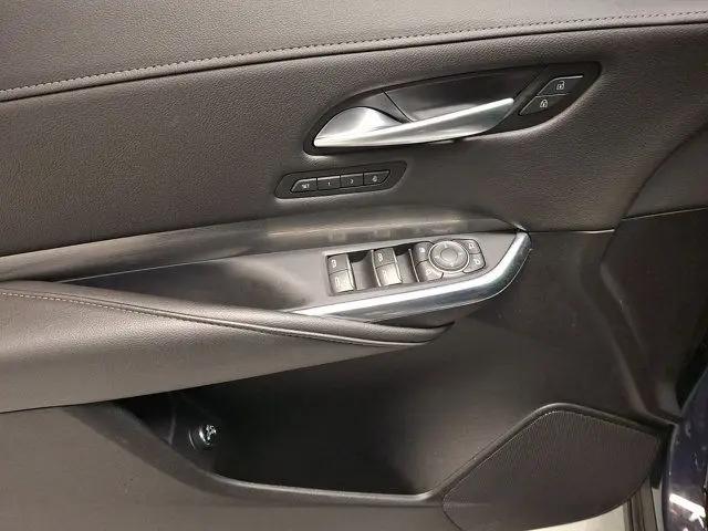 2025 Cadillac XT4 AWD Premium Luxury