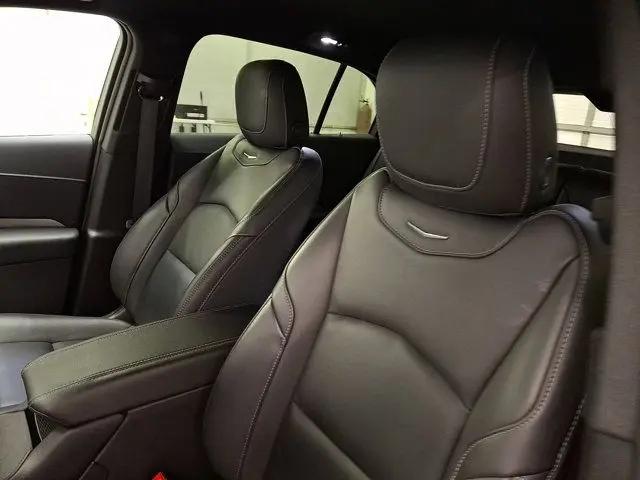 2025 Cadillac XT4 AWD Premium Luxury