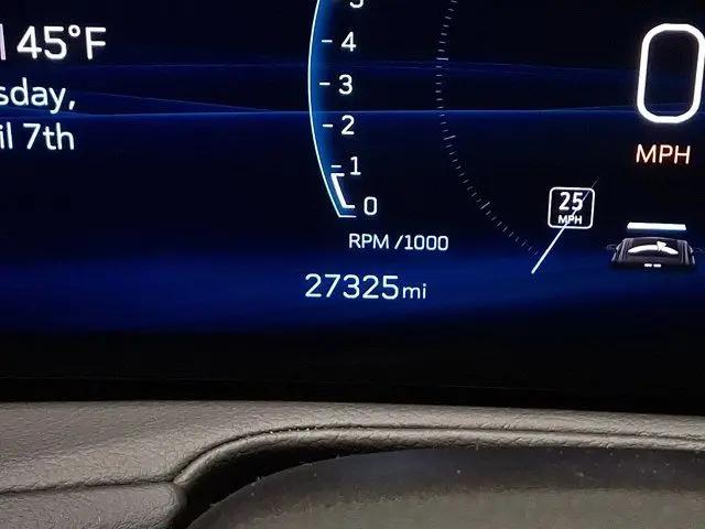 2025 Cadillac XT4 AWD Premium Luxury