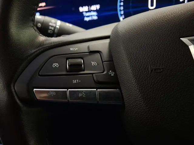 2025 Cadillac XT4 AWD Premium Luxury