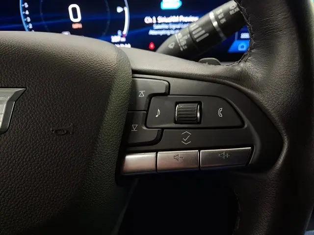 2025 Cadillac XT4 AWD Premium Luxury