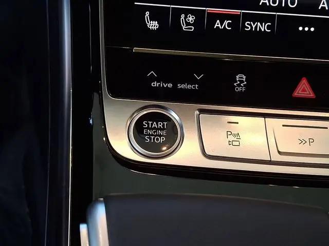 2026 Audi A8 55 TFSI quattro Tiptronic