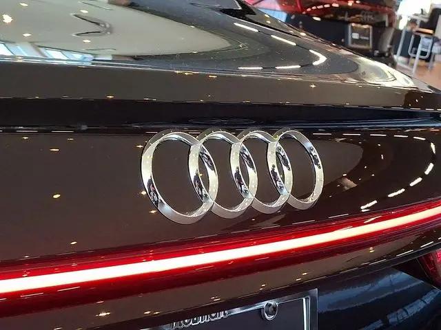 2026 Audi A8 55 TFSI quattro Tiptronic