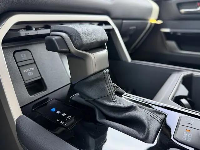2026 Toyota Tundra Limited CrewMax 6.4' Bed