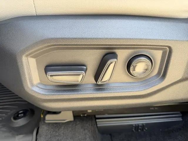 2026 Toyota Tundra Limited CrewMax 6.4' Bed