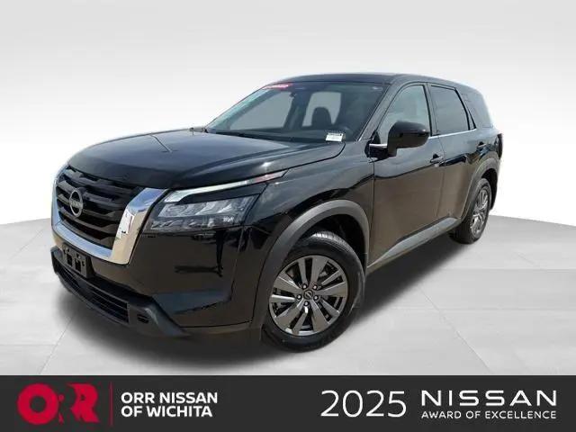 2025 Nissan Pathfinder S 4WD for sale in Wichita, KS